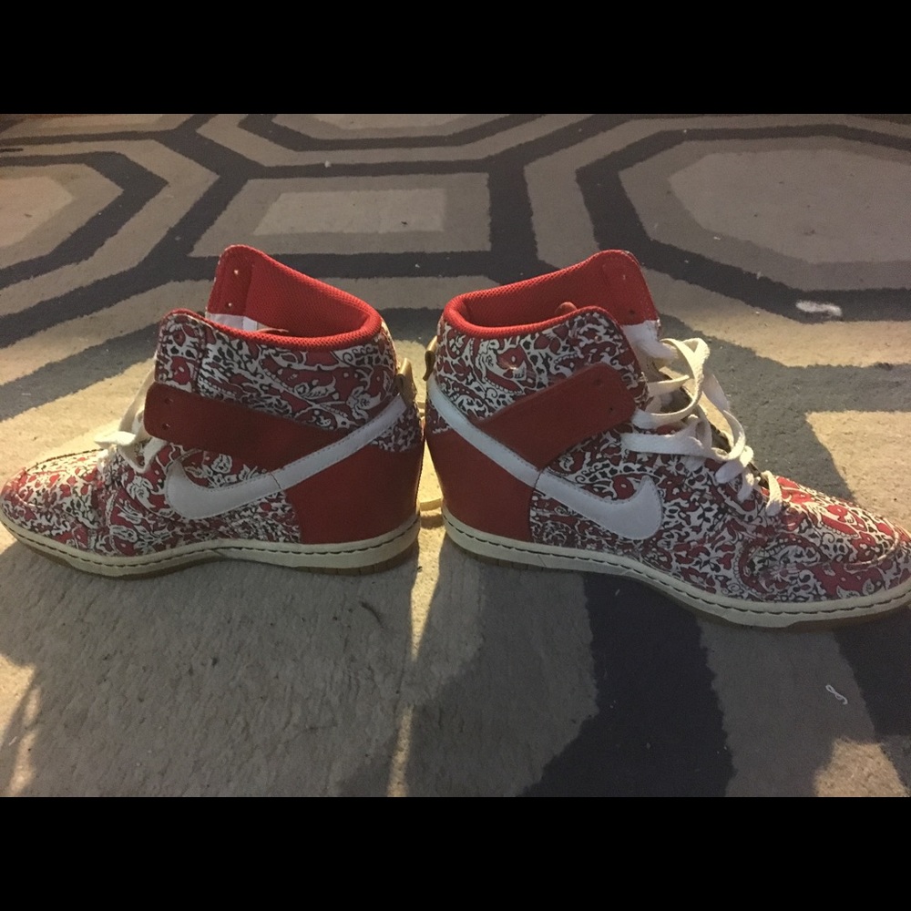 Super RARE! Nike Air x Liberty of London size 8.5!